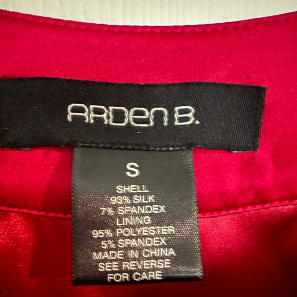 Arden B. Silk Keyhole Tank Pink Size Small - Picture 5 of 6